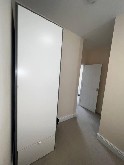 2 Bedroom Apartment With Balcony Oxford Exterior photo